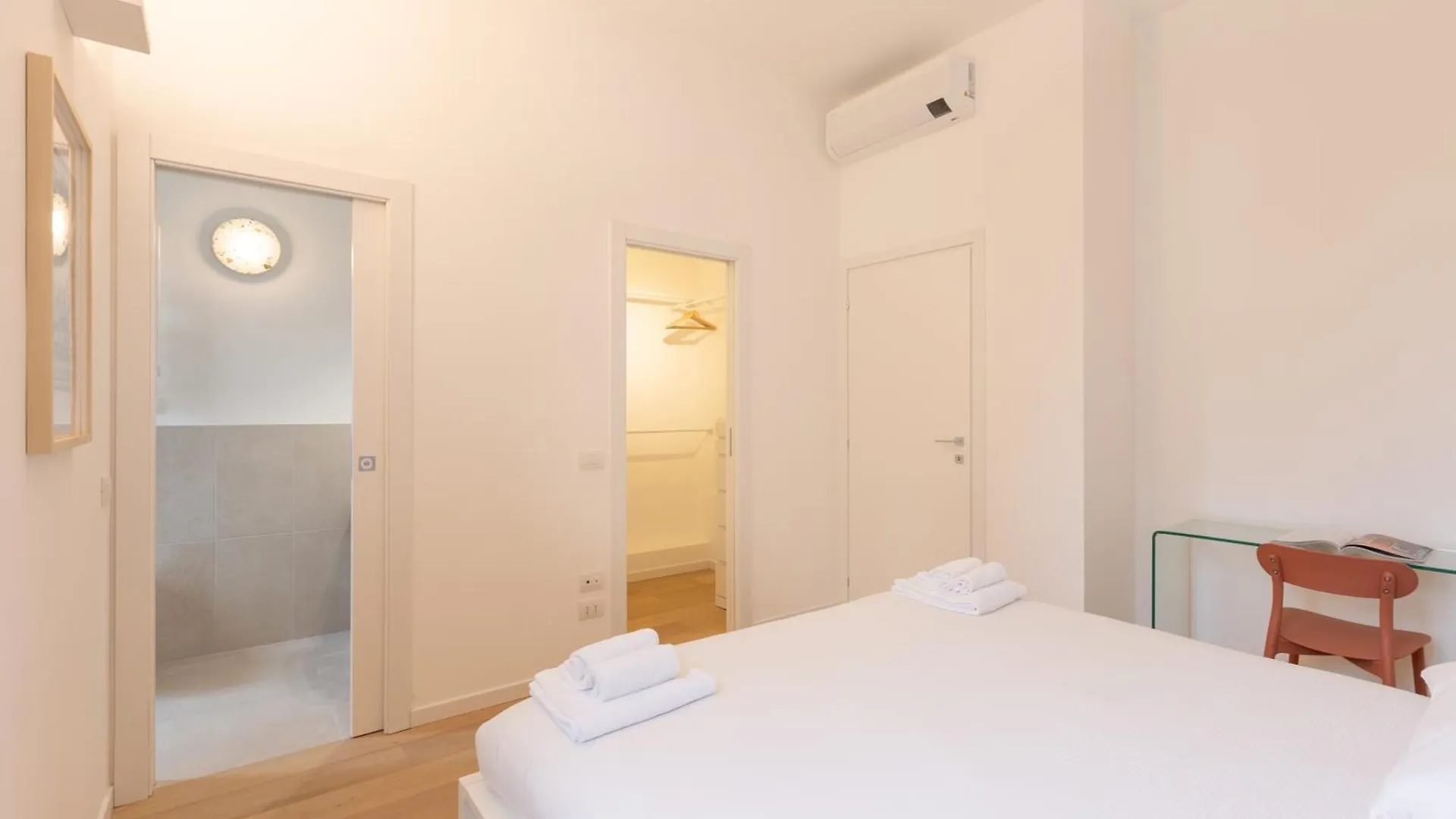 Splendido Quadrilocale Darsena - Mirable Pm Apartment Milan 0*,